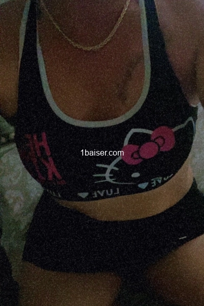 Nesrine, escorte, indépendante