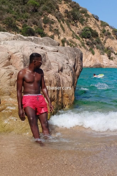   Gabriel gomez — Escort Herault (1)