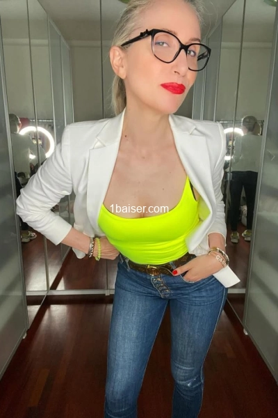 Femmefontaine — Escort Pau (1)
