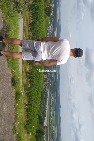 James — Escort Moselle (1)