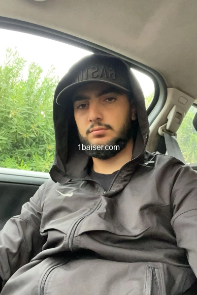 Escort à Toulon : baiseur soumis , Homme (2/2)