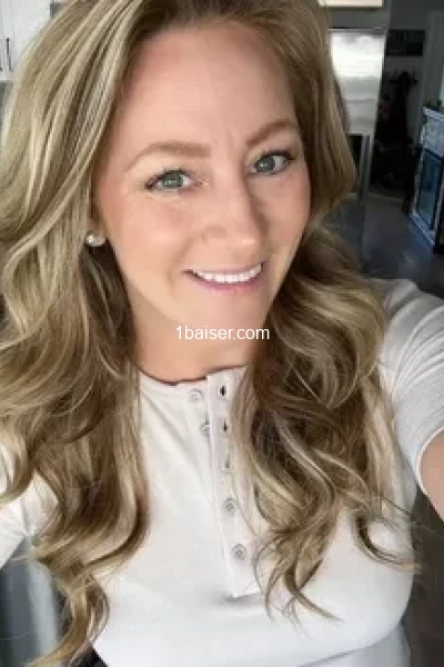 Sandrine  — Escort Antibes (1)