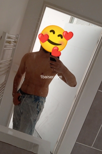 Jeune homme cherche plan régulier  — Escort Loire (1)