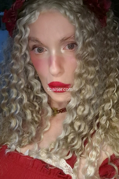 Sophia Snow  — Escort Nice