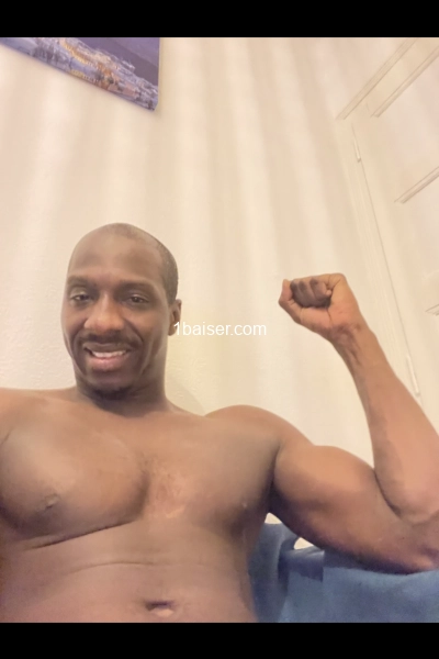 Rafael Escort Boy — Escort Haute Savoie (1)