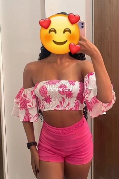 Coquine Anglophone pour massage et sexe