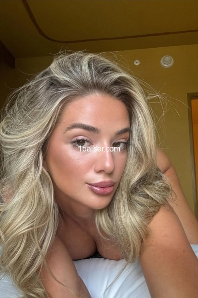 Sensuelle Lynaa 
