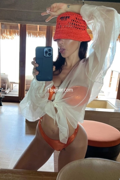 Glorya — Escort Amiens (1)
