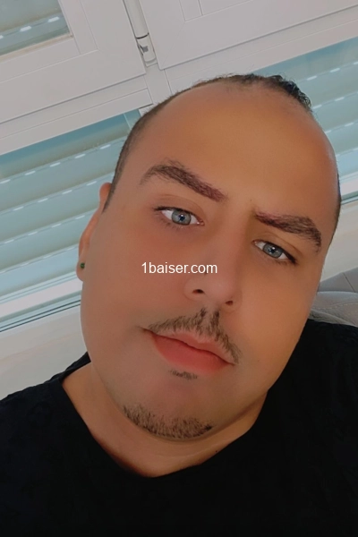 30 ans Disponible  — Escort Paris (1)