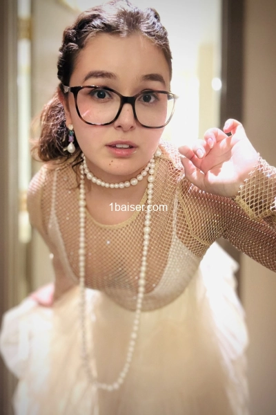 Helena_Marmorat — Escort Aube (1)