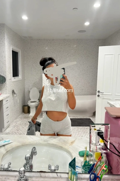 Maemaez — Escort Caen (1)