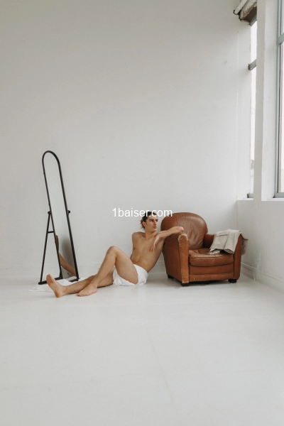 Gentleman pour satisfaire femmes et couples