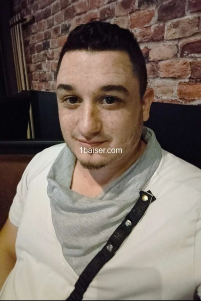 Complice de tes envies sensuelles – Discret, attentionné, gourmand…