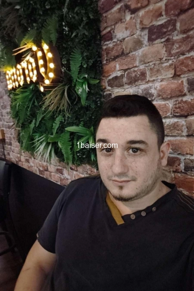 Complice de tes envies sensuelles – Discret, attentionné, gourmand…