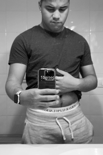 Étudiant en quête d’expériences  — Escort Montpellier (1)