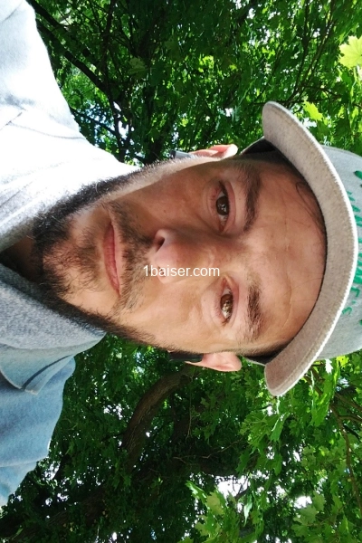 Kickers Escort Boy Gratuit 