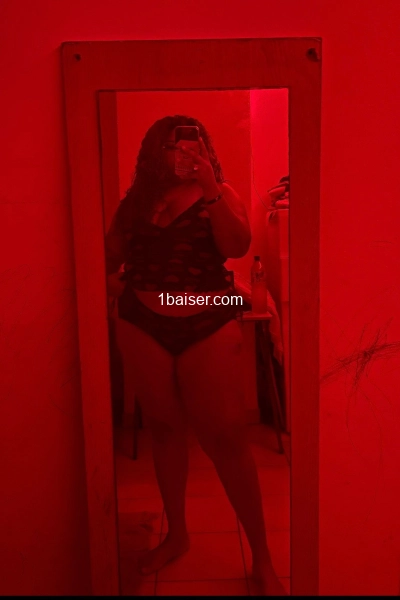 Latine fille  — Escort Paris (1)