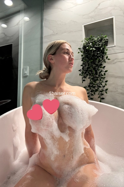 Helena_Showcam_dispo