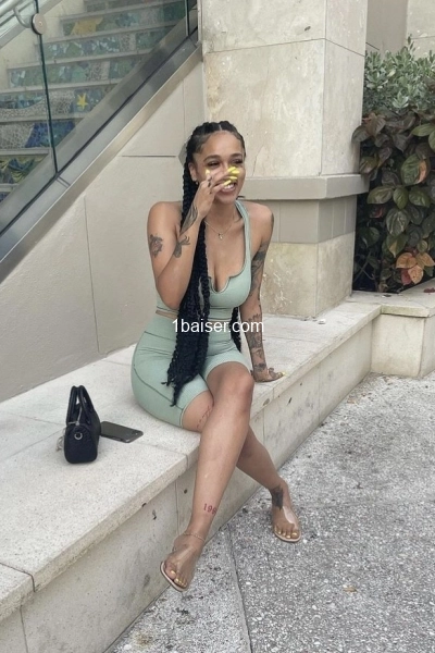Angela — Escort Paris (1)