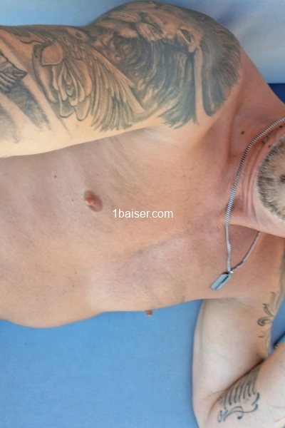 Propose accompagnement soirée...resto...