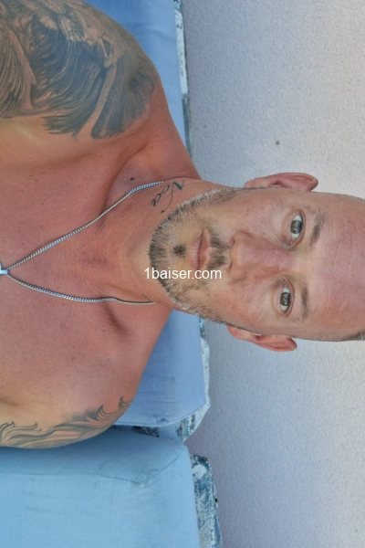 Propose accompagnement soirée...resto...