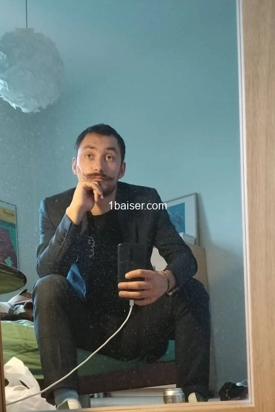 Tutz — Escort Rouen (1)
