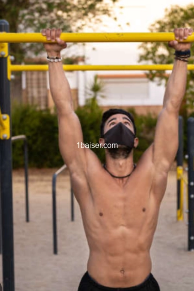 Arabe musclé  — Escort Bordeaux (1)