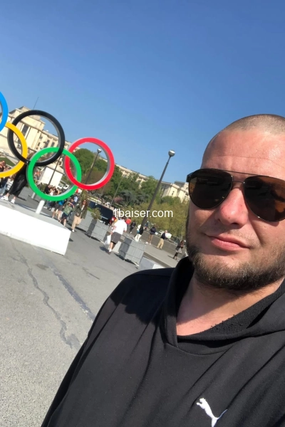 Je recherche une femme ou une fille ! — Escort Perpignan (1)