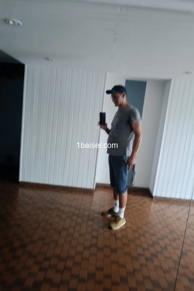 hakim — Escort Nantes (1)