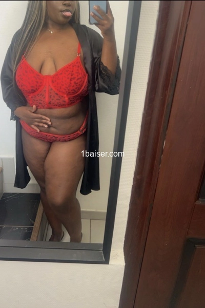 Aïssa belle sénégalaise ronde