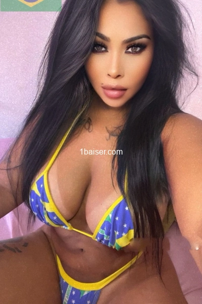Brunette — Escort Montpellier (1)