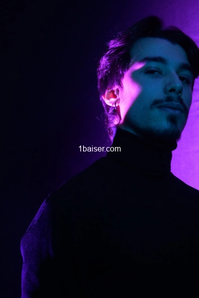 Jeune homme pour qui le voudra — Escort Lyon (1)
