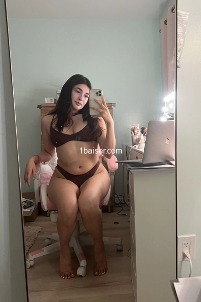Caroline femme sensuelle  — Escort Brest (1)