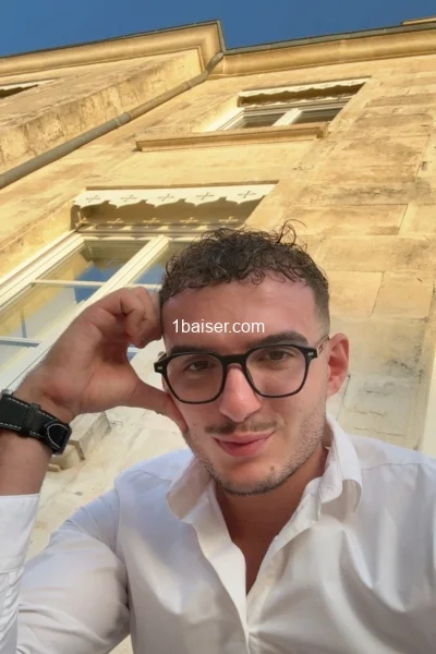 Escort à Poitiers : Versa86, Homme (2/2)