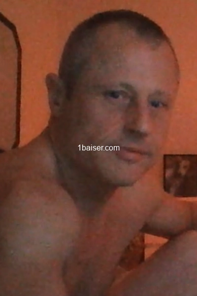 Mâle Alpha 50ans sensuel Tbm sapiosexuel 