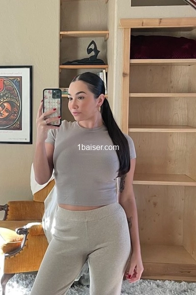 Disponible pour moments privés & agréables 