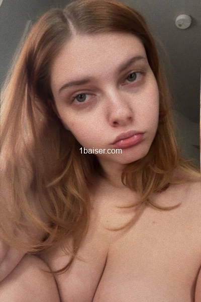 Monica_gfe_courtisane