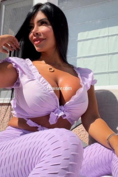 Nasirine — Escort Tours (1)