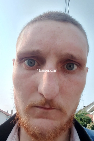 Chercher escorte femme autour de Thouars 