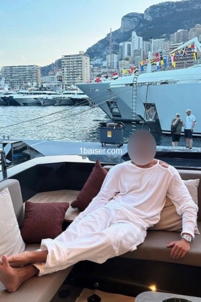 Leandro – Escorte raffiné à Lyon — Escort Lyon (1)