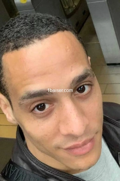 Enchanter moi c kevin et toi?