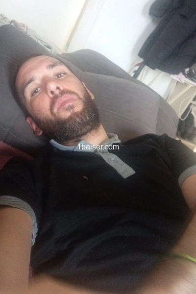 Escorte boy pour femme 