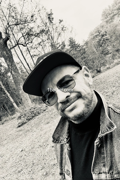 Jeune homme propose service d accompagnement 