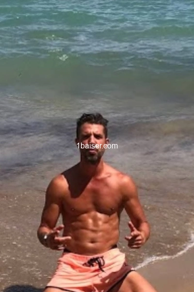 Ramirez  — Escort Gironde (1)