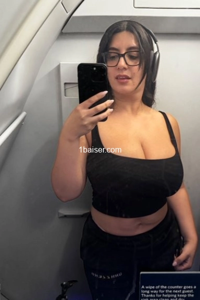 Violet Myers  — Escort Beauvais (1)
