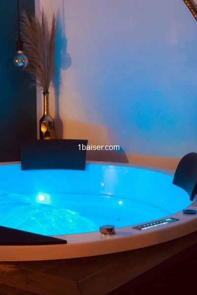 Escorte me déplace pas