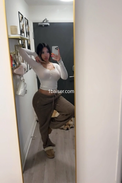 Rencontre coquine avec une asiatique  — Escort Nantes (1)