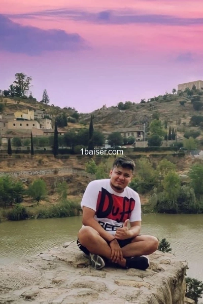Carlos — Escort Allier (1)