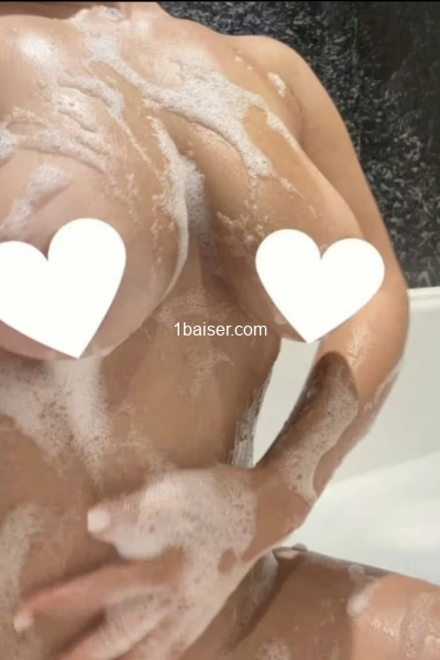 Nawel  — Escort Bordeaux (1)