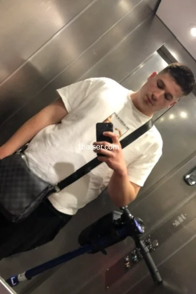 homme petit prix